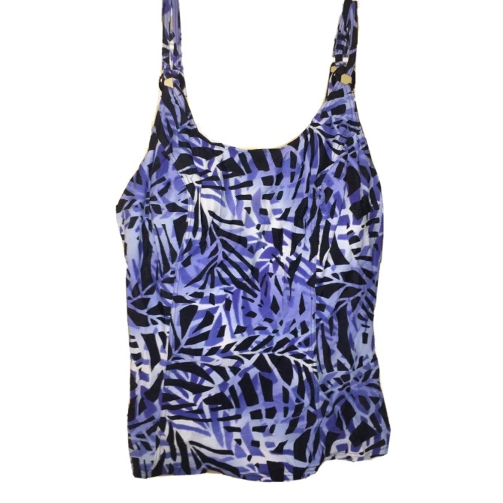 NWOT swimsuit top